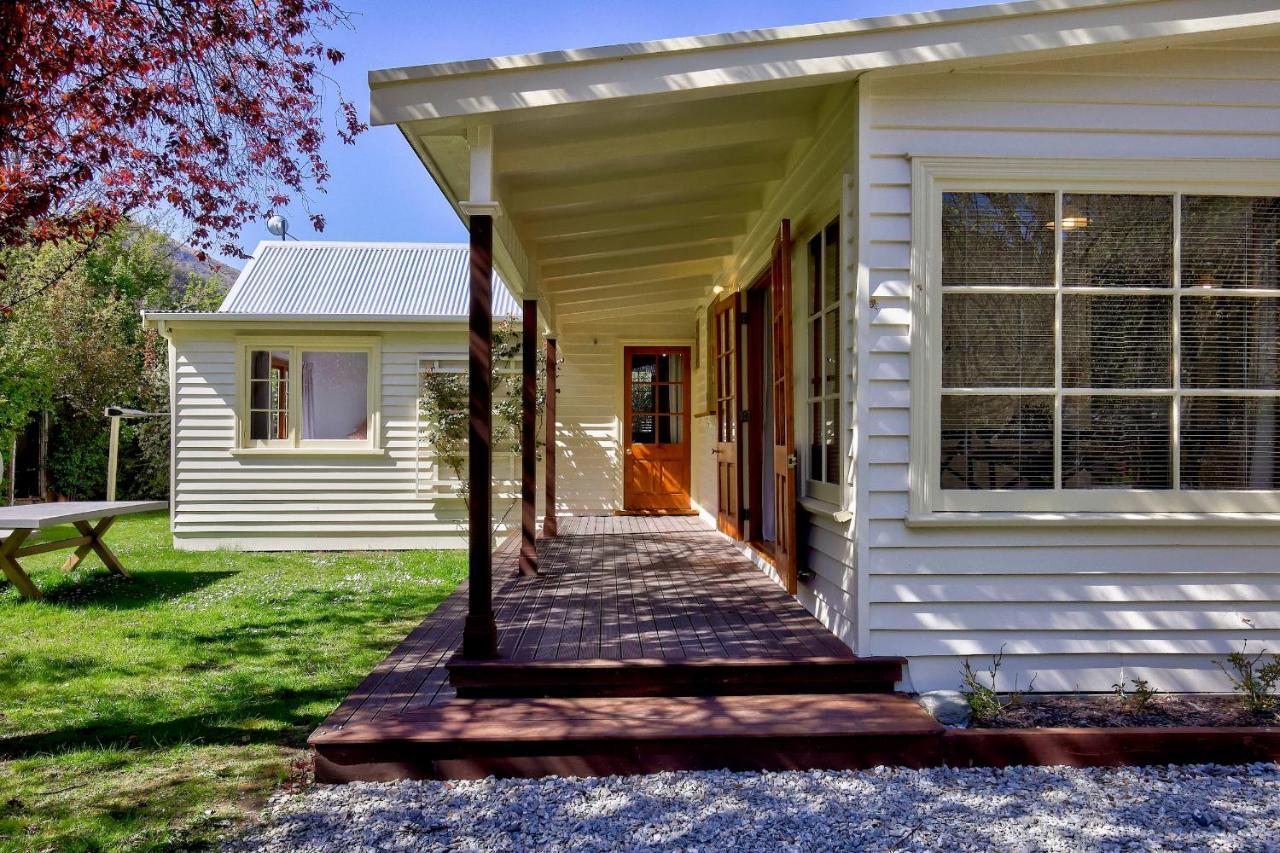 Aberdeen Cottage - Nestled In The Heart Of Arrowtown - New! Exterior photo