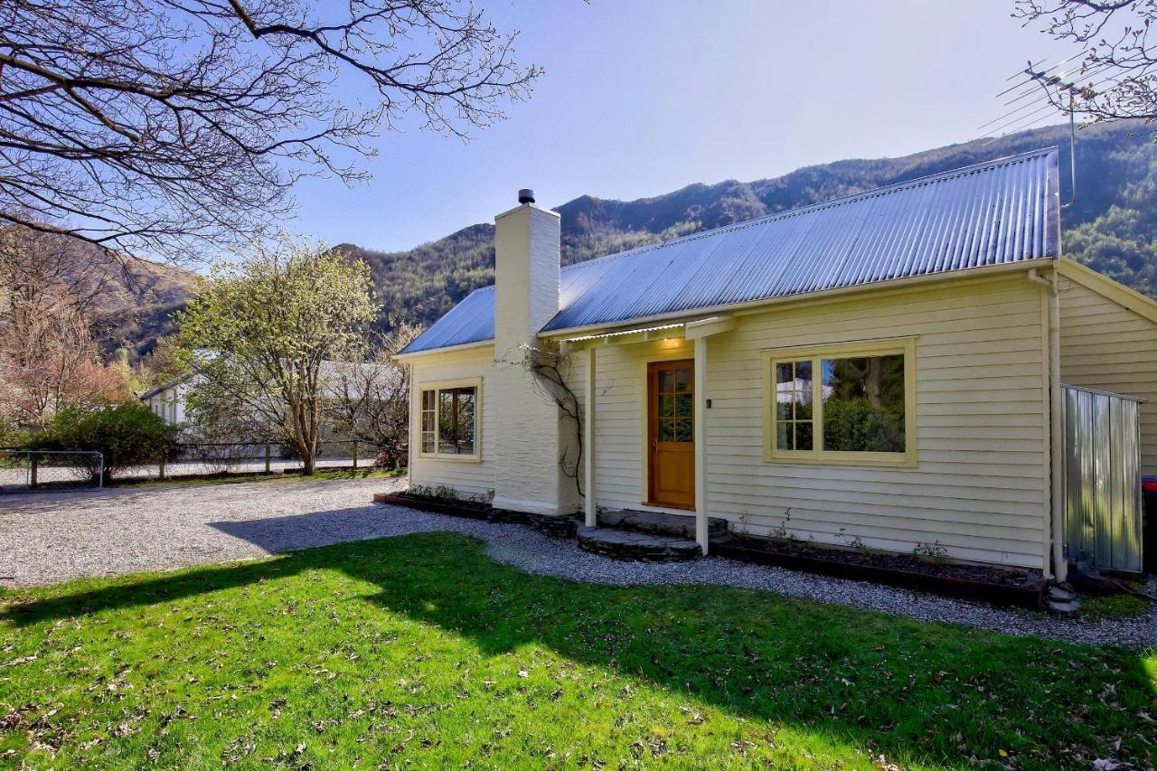 Aberdeen Cottage - Nestled In The Heart Of Arrowtown - New! Exterior photo