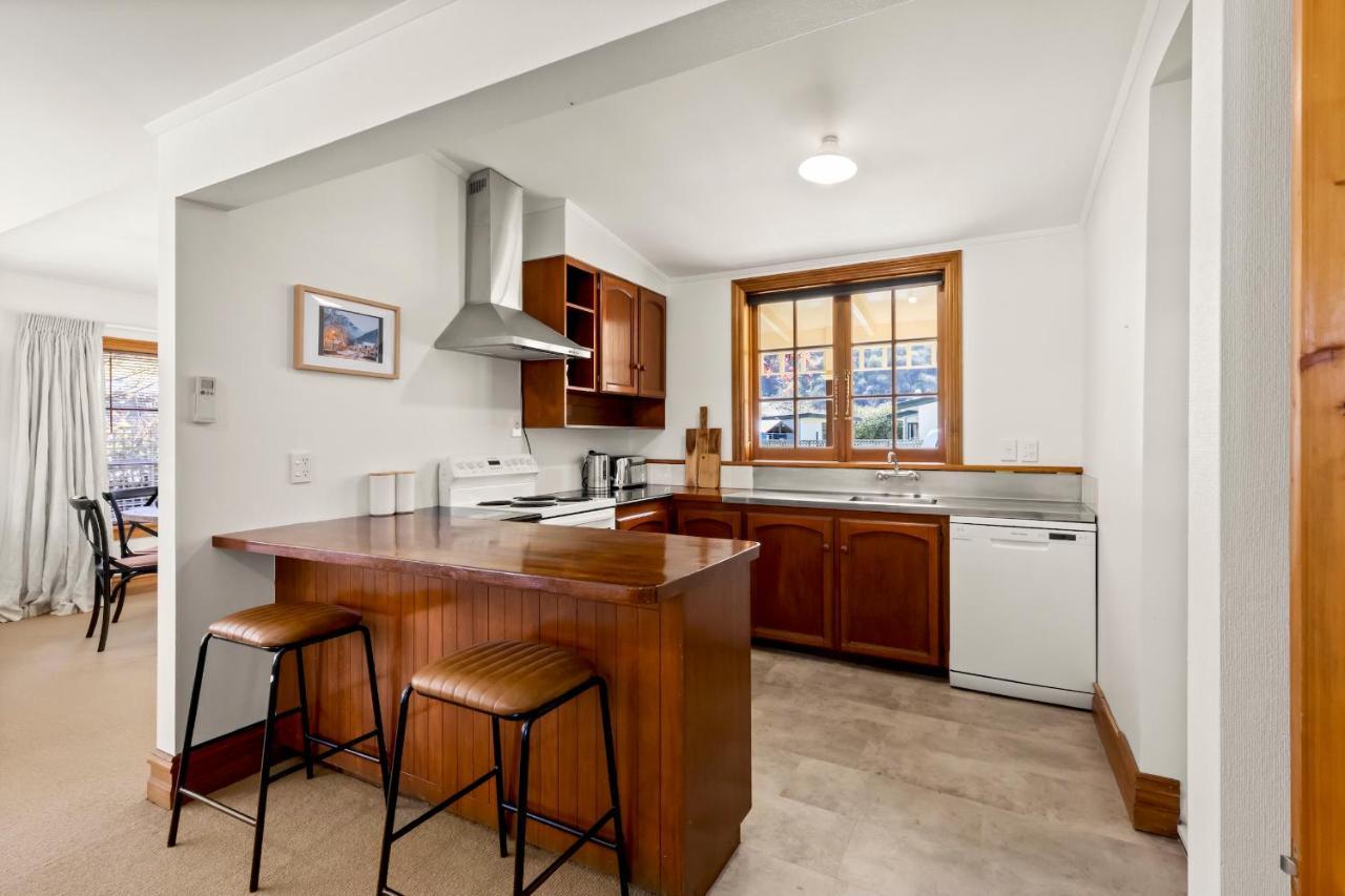 Aberdeen Cottage - Nestled In The Heart Of Arrowtown - New! Exterior photo